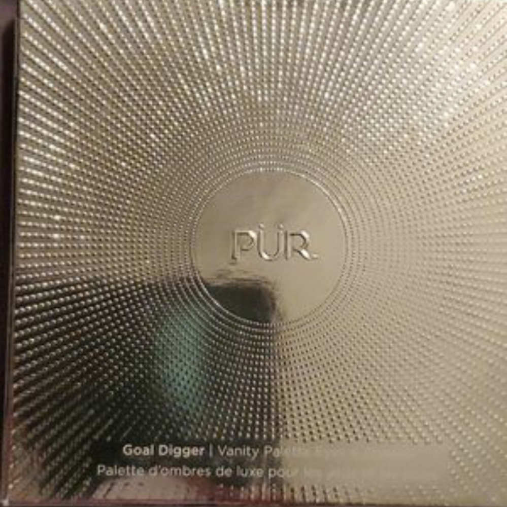 PUR Goal Digger Vanity Palette w/Mirror